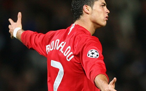 Ronaldo, Zidane, Torres nằm trong Top 10 thương vụ hời nhất trong bóng đá